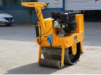 網(wǎng)上購(gòu)買小型壓路機(jī)能找到信得過(guò)廠家嗎？