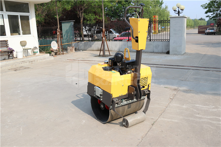 引起小型壓路機(jī)價(jià)格不穩(wěn)定的原因是什么原因呢？