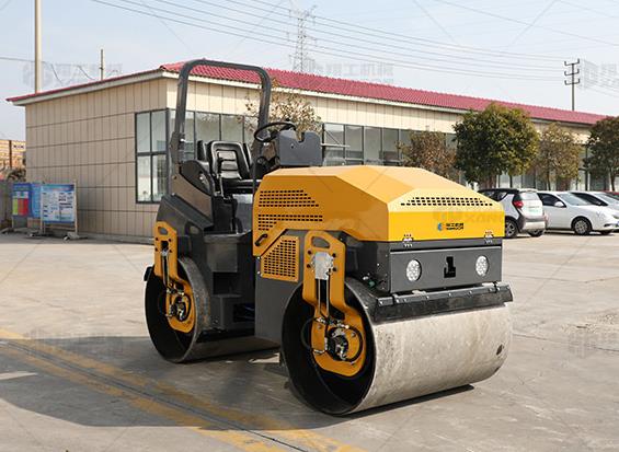  振動壓路機(jī)購買的三點(diǎn)建議
